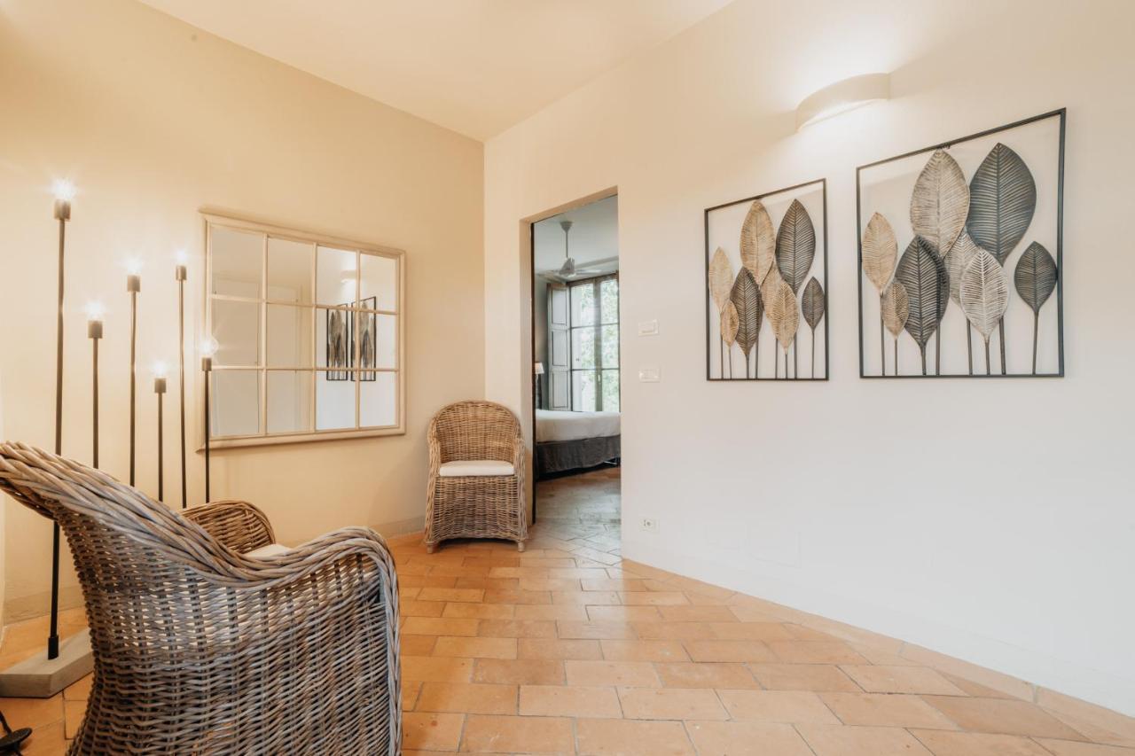 Palazzo Massaini - Cavarciano Пиенца Екстериор снимка