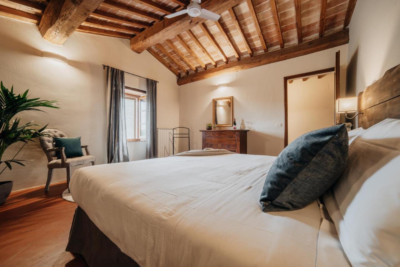 Palazzo Massaini - Cavarciano Пиенца Екстериор снимка